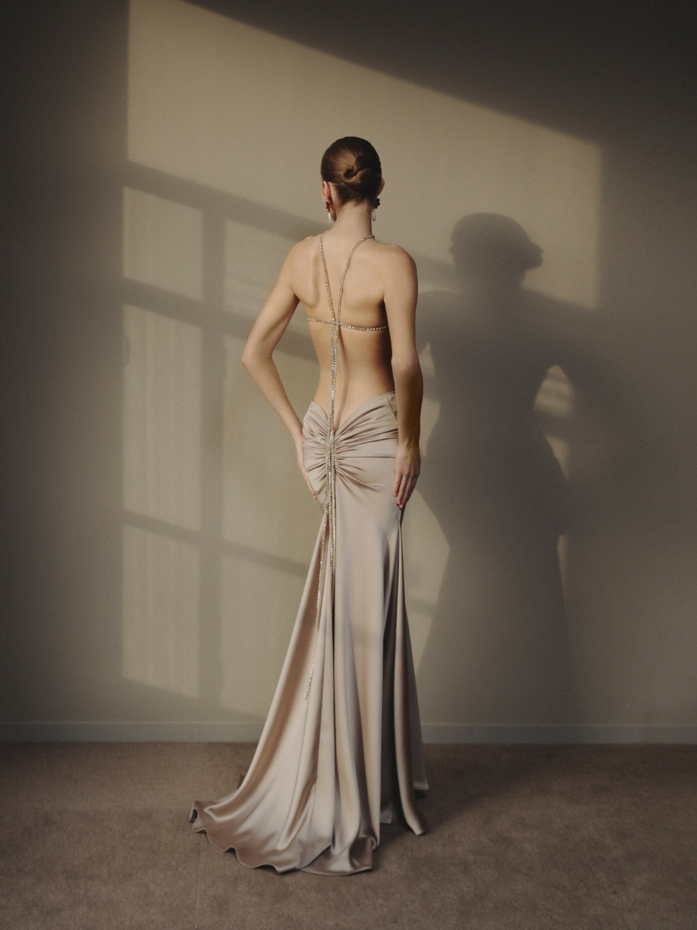Cutout Waist Open Back Satin M - Women Formal Wear Dubai ulasan dan harga